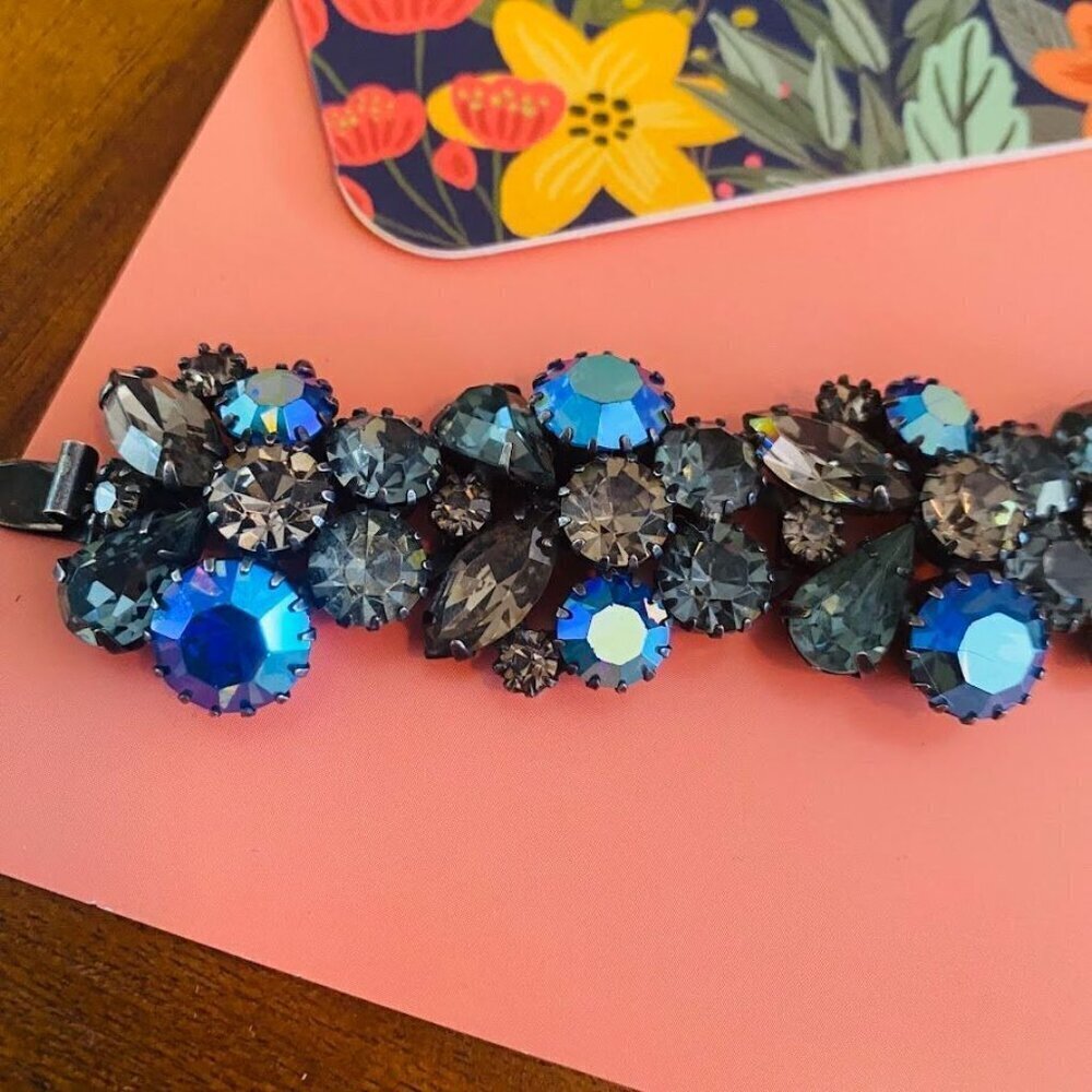 Kramer of NY Vintage Blue & Clear Crystal Bracelet - Picture 4 of 7